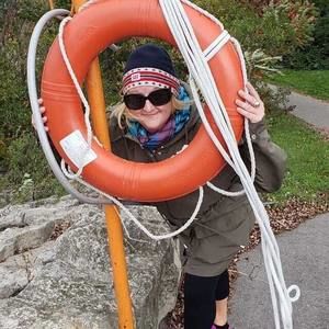 Meet your Posher, Deborah